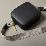 strap triangles grey/beige - black - VIVI MARI