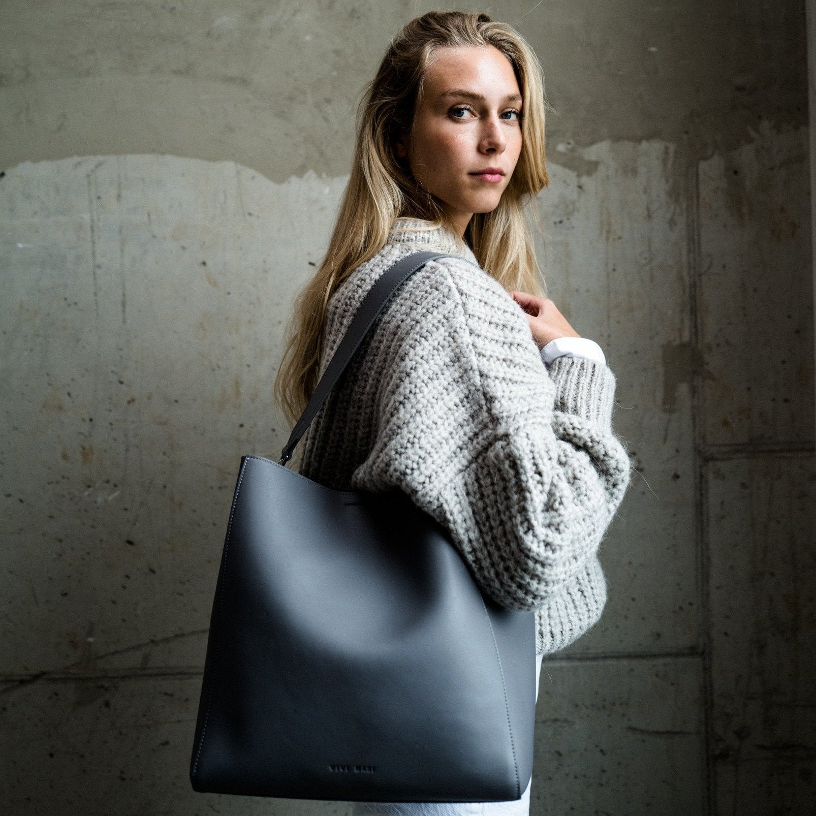 tote bag + strap basic classic - taupe - VIVI MARI